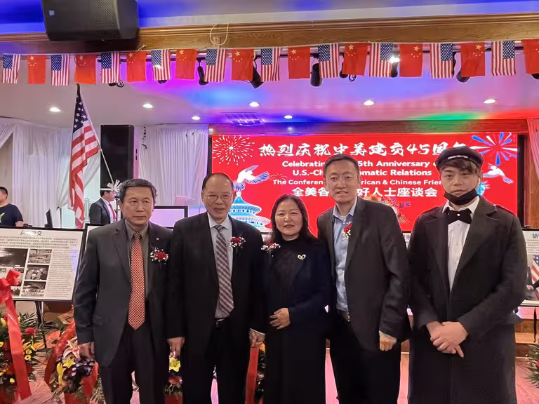 2024纽约东北同乡会康乃馨大游行